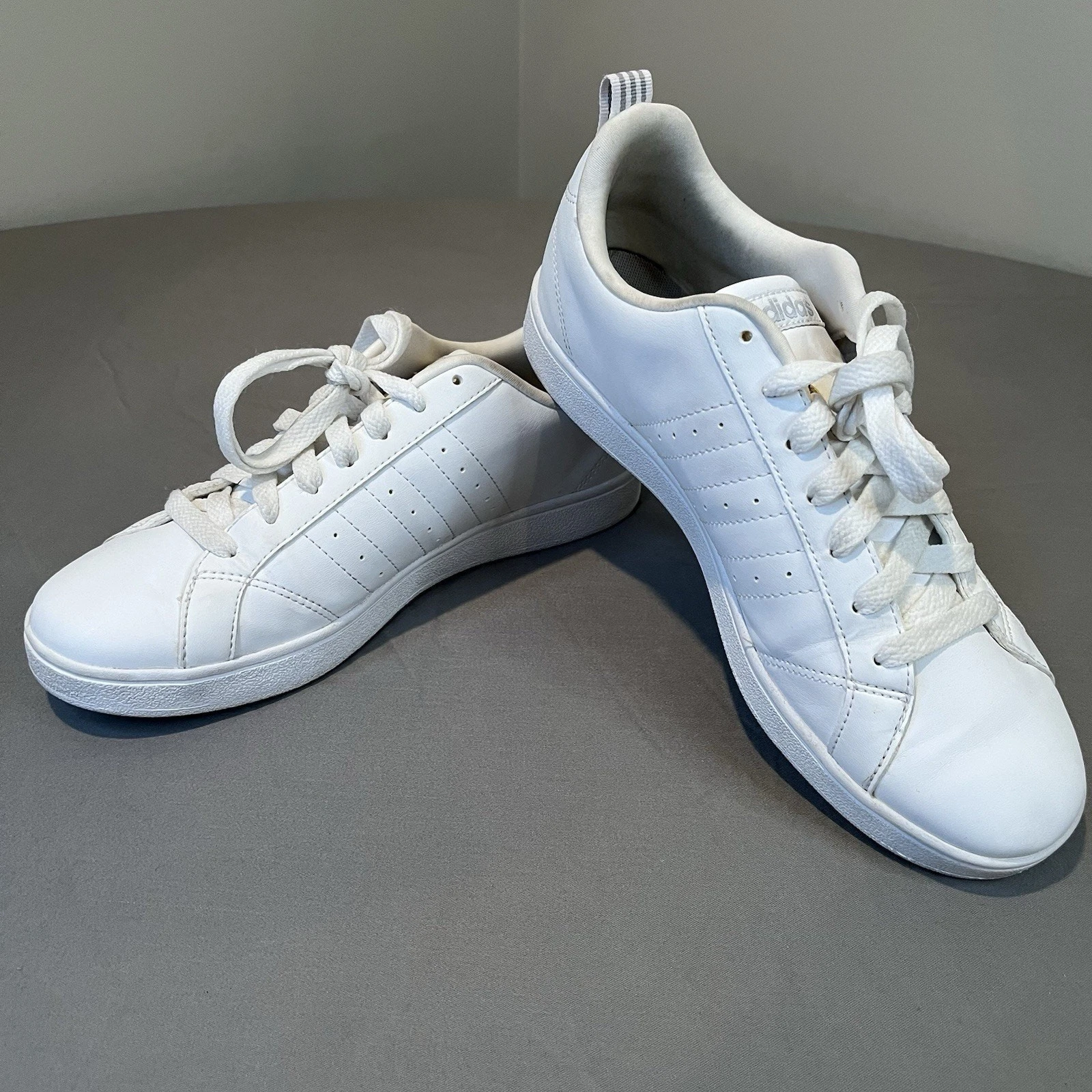 Adidas Womens Size 8 Grand Court White &Metallic Silver Stripes Sneakers