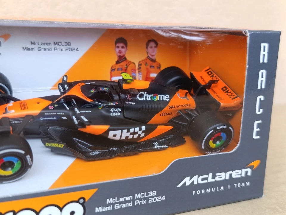 McLaren MCL38 2024 Lando Norris 1:43 Burago Modellino Formula 1 Die Cast - Immagine 4 di 4