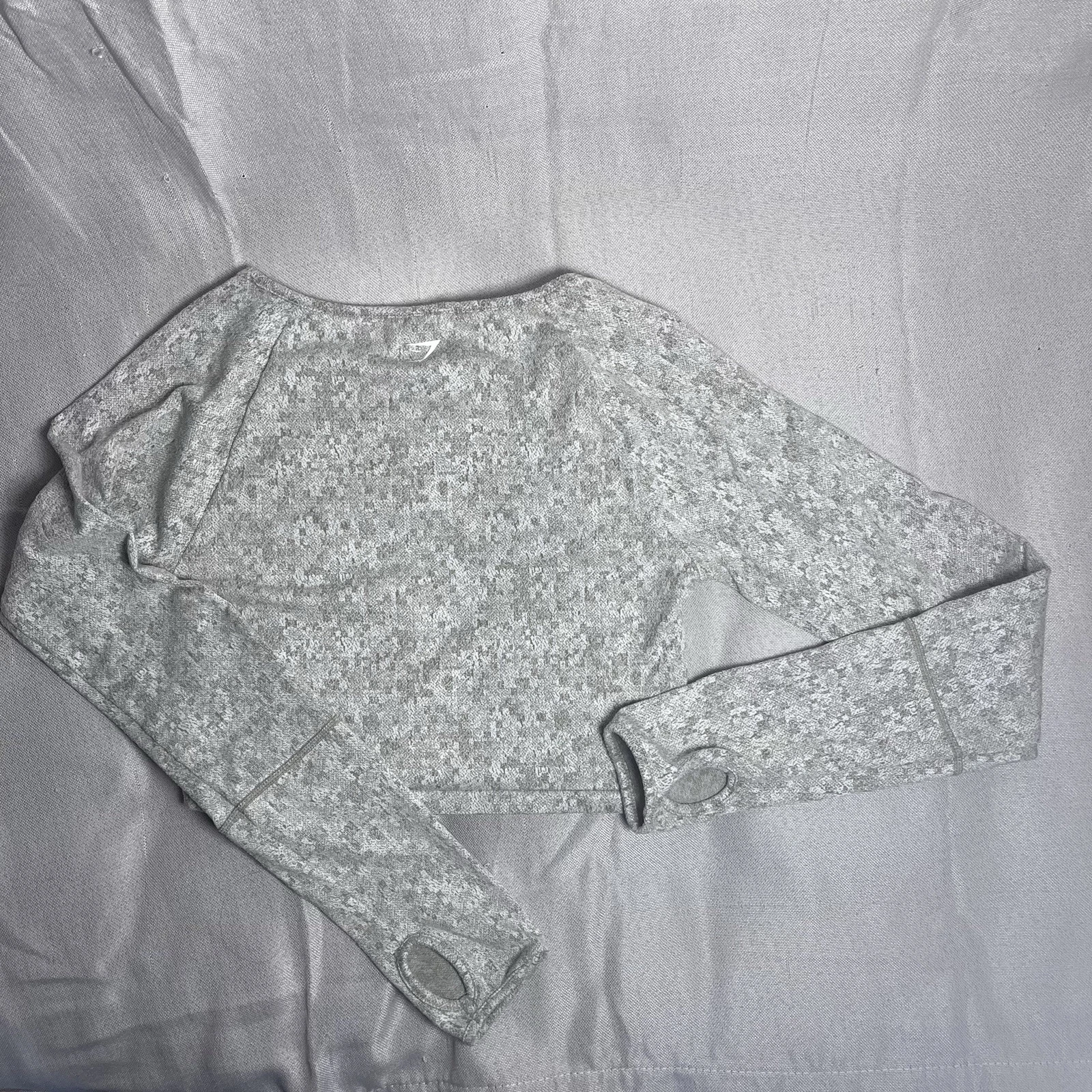 gymshark dry long sleeve crop keyhole shirt
