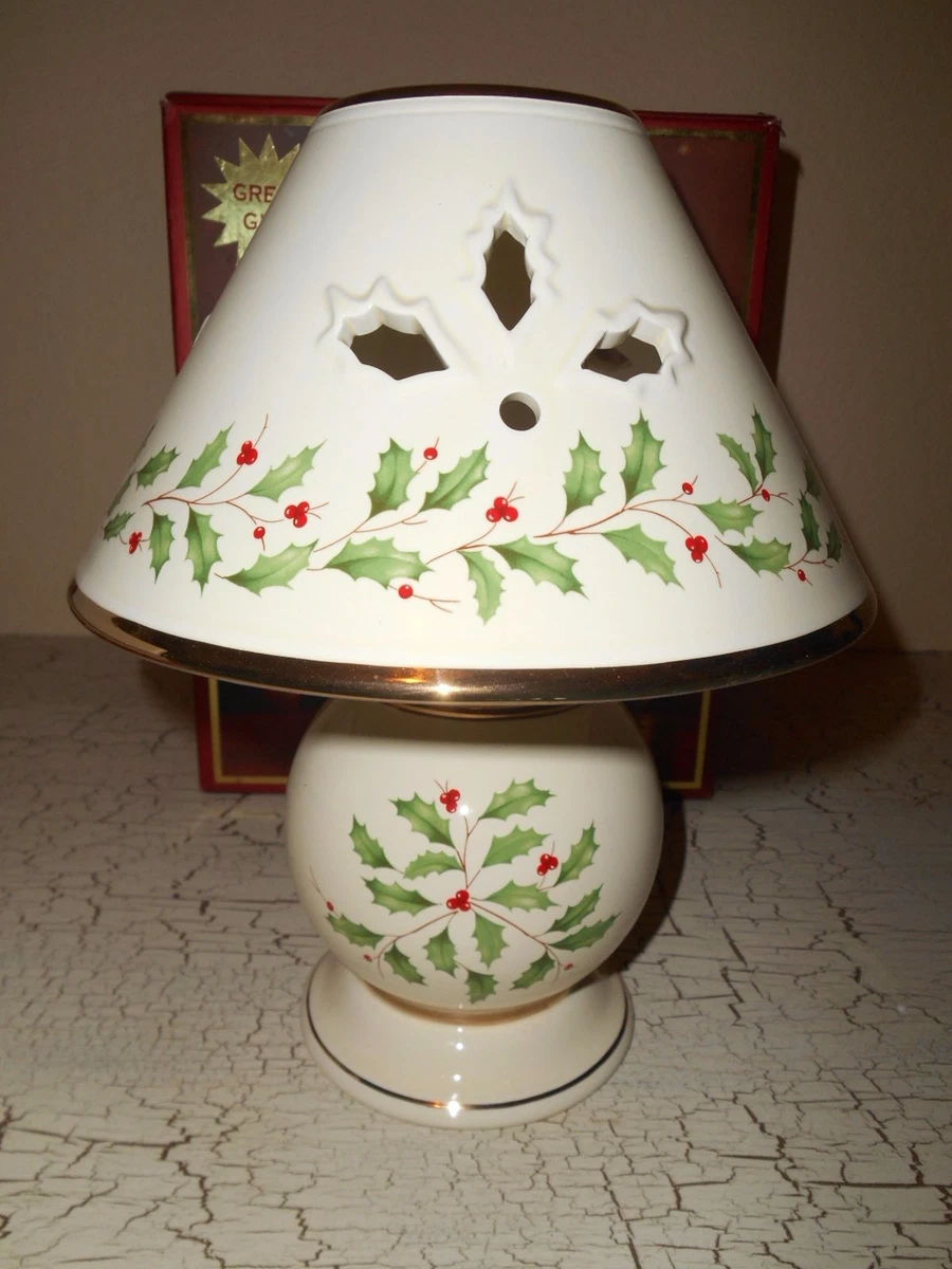 LENOX Holiday Candle Candle Lamp Winterberries Christmas