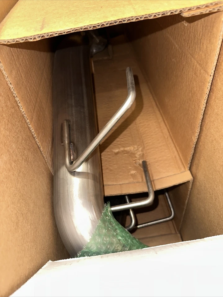 2011 2012 2013 2014 Ford Mustang GT Hooker Blackheart Axle-Back Exhaust System - Image 3 of 4