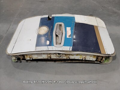 AIRLINER CABIN DOOR, Boeing B-720-051B (N720H), ex-Honeywell