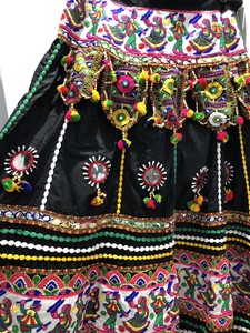 black navratri chaniya choli