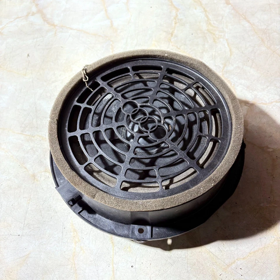 Audi A4 2009 Right Front Door Speaker 02003868 Genuine OEM - Image 4 of 4