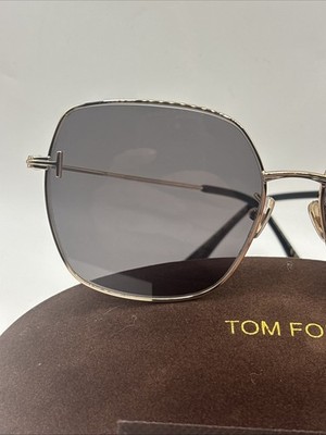 TOM FORD TF1250K-28A-59 Sunglasses Size 59mm 145mm 15mm  display picture 2