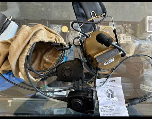 3M PELTOR Comtac III 3 Dual Com Communication Headset (Tan) with 2 PTTs