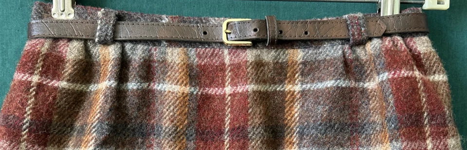 "Falda plisada vintage Madison talla 10 con bolsillos y cinturón W 24"" hecha en la Unión en EE. UU." Foto 3 de 4