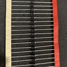 1N5818 SCHOTTKY BARRIER  DIODE 1A 30V AXIAL DO-41 CASE FAIRCHILD (100 PER LOT)