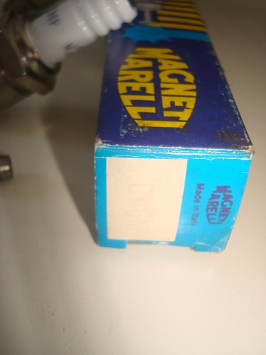 2x Candele Magneti Marelli CW6NP FIAT 500 D F R 126 NUOVE da vecchio magazzino - Foto 5 di 5