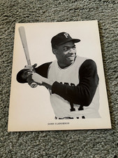 1964 Pittsburgh Pirates Baseball Team Issue Donn Clendenon
