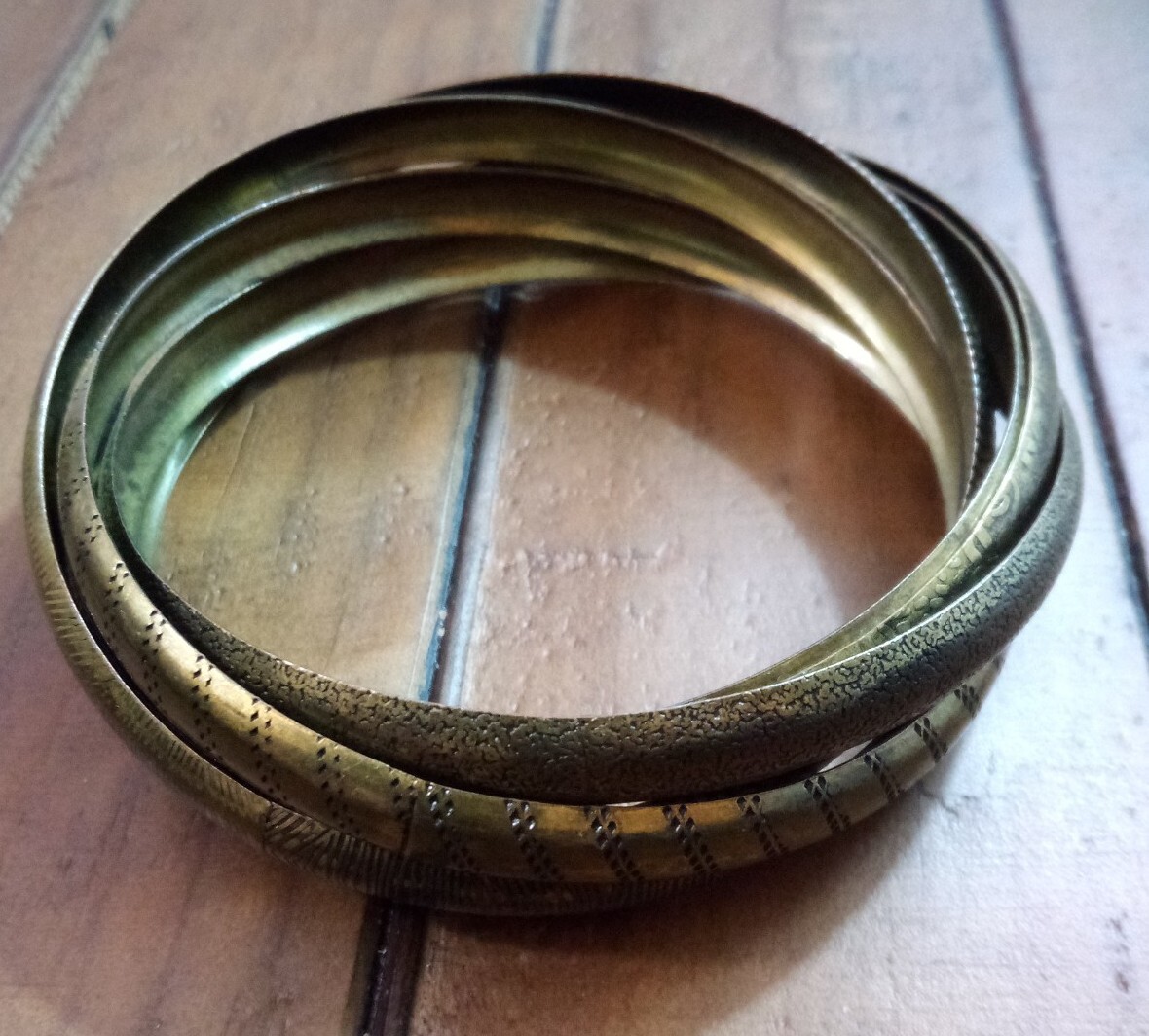 Interlocking Connected Textured Bangle Bracelets … - image 7