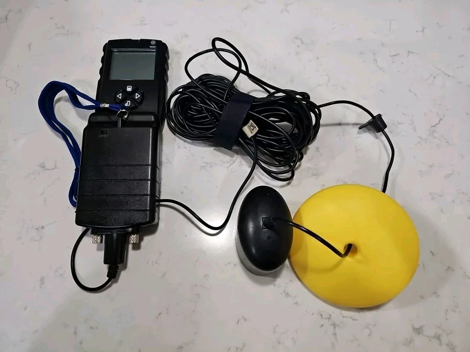 Buscador de peces portátil Fisherman's Habit 94511 buscador de profundidad transductor flotador Foto 2 de 4