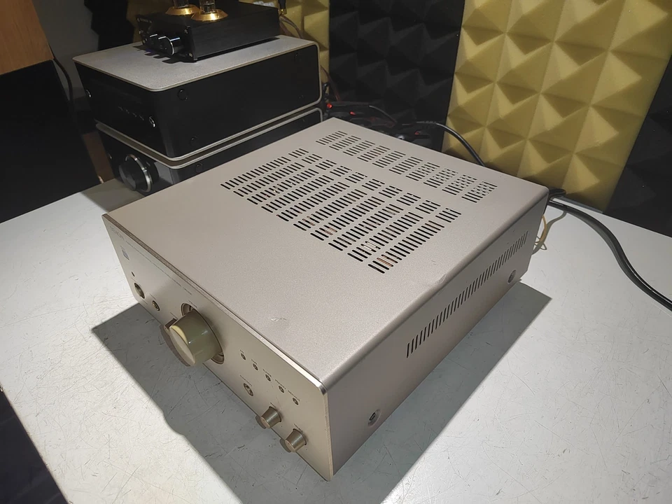 Amplificatore Integrato Denon UTU F07 Gold - Immagine 3 di 4