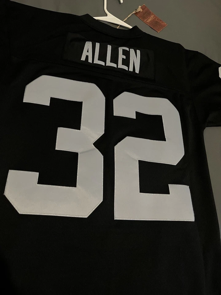 Camiseta deportiva retro de Marcus Allen Oakland Raiders Mitchell and Ness Foto 3 de 4