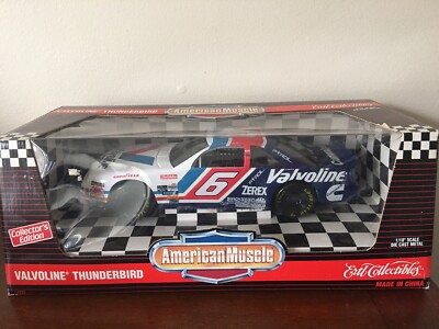 Miniature Ford Thunderbird N°6 Valvoline NASCAR - Mark Martin - Ertl 1/18 7222 - Occasion