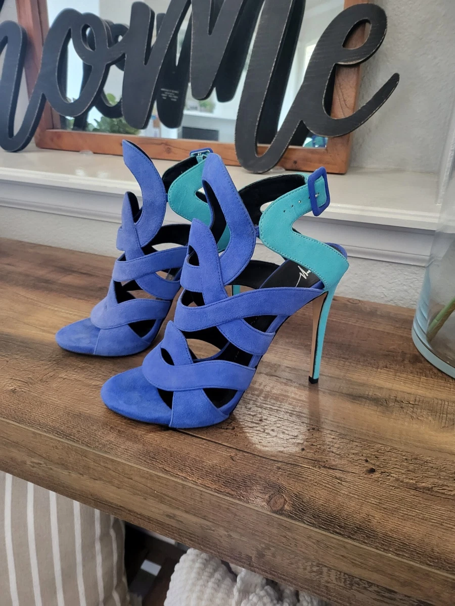 NWOT Giuseppe Zanotti Blue Color Heels Size 39 |