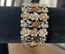 Premier Designs Jewelry "Floral Affair" Stretch Bracelet