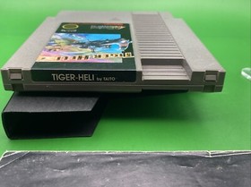 Cartucho Nintendo Aut&eacute;ntico Tiger-Heli NES, Manual y Funda Negra