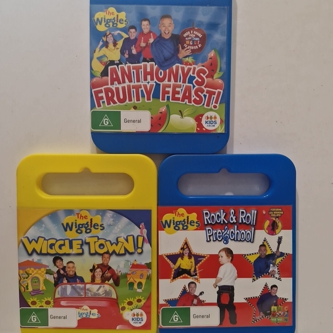 ドルフィン・スルー DVD Wiggles DVD Lot Bundle x3 Anthony's Fruity Feast Wiggle Town