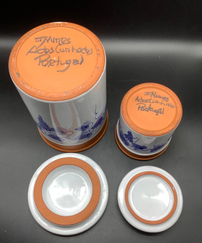 "Botes de terracota, esmalte blanco/azul, Portugal, firmados, juego de 2, 6"" y 4""" Foto 4 de 4