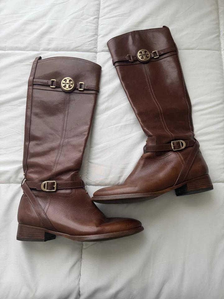 Bota de Montar TORY BURCH Talla 9M Marrón Calista Cuero Coñac Logo Dorado Ecuestre Foto 2 de 4