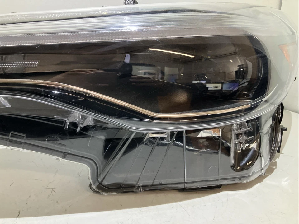 Faro LED completo izquierdo conductor Toyota Corolla Cross XLE 2022 2023 2024 OEM 1682 Foto 3 de 4