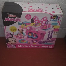 Disney Junior Minnie Mouse Deluxe Kitchen Set, 5 Bright Dough Colors, Pink