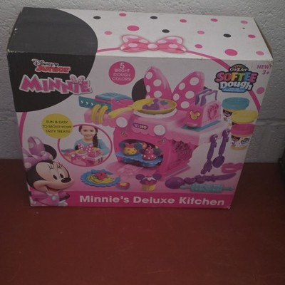 Disney Junior Minnie Mouse Deluxe Kitchen Set, 5 Bright Dough Colors, Pink