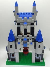 LEGO 8821 10176 King's Castle Knights' Kingdom II 2006 Missing without Box