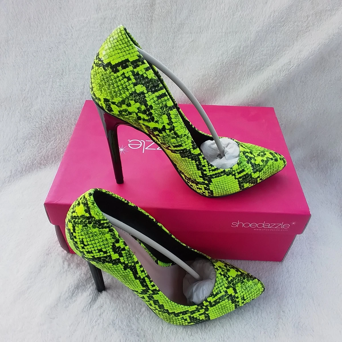 ShoeDazzle Women display picture 1