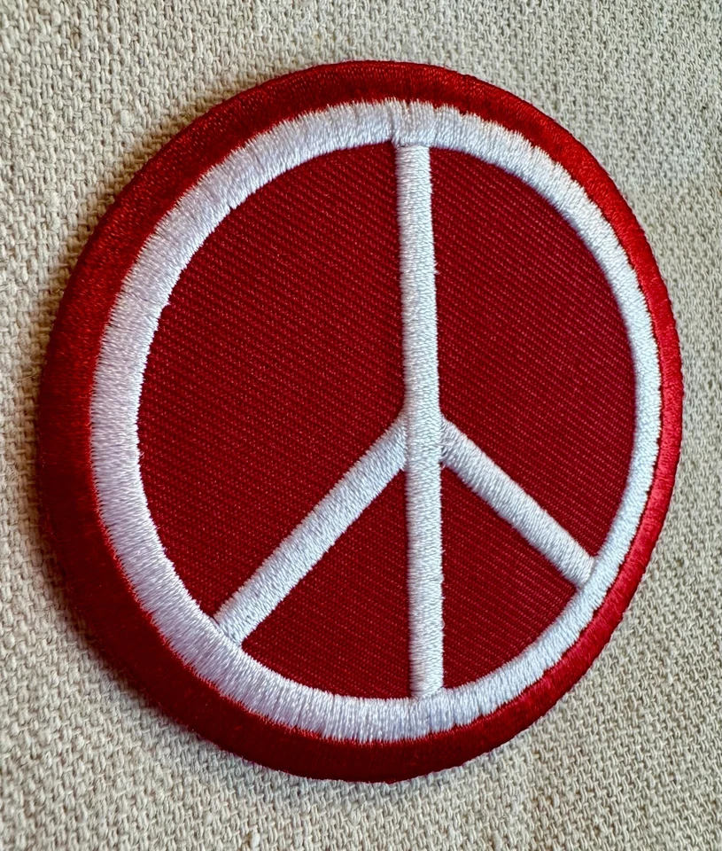 PARCHE SIGNO DE PAZ HIPPIE VERANO DE AMOR rojo bordado hierro-en APLIQUE EMBLEMA Foto 3 de 4