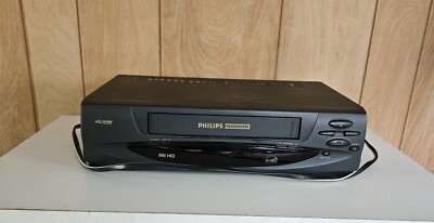 Philips Magnavox VRA411AT22 VCR VHS Video Cassette Recorder In Black NO REMOTE 