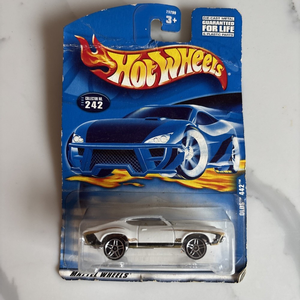 2000 Hot Wheels OLDS 442 Collector #242 Diecast Car NEW in Package
