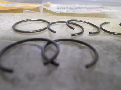 さなページ•*¨*•.¸♬︎ NOS OEM Kawasaki Snap Ring(10) 18mm 1983-2000 ZX1100 EN450 ZN1100