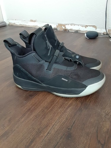 Air Jordan XXXIII - Black/White/Dark Grey