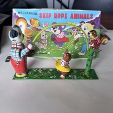 Vintage TPS Japan 1950's Tin Wind-up Toy Skip Rope Animals NM In Box, Works Well