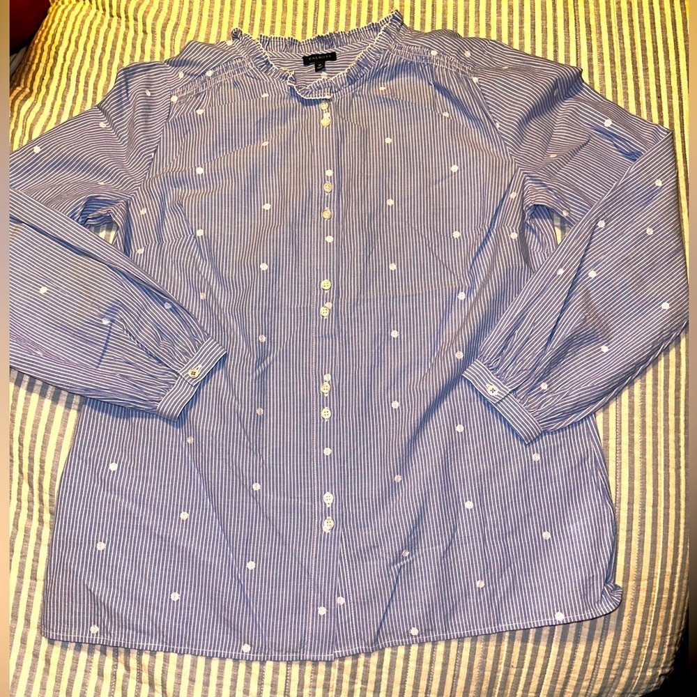 Talbots button down shirt Medium - image 1