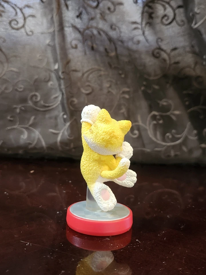 Lot Of 5 Nintendo Amiibos Including Ness, Fox, Cat Mario, Captain Falcon + more - Image 4 of 4