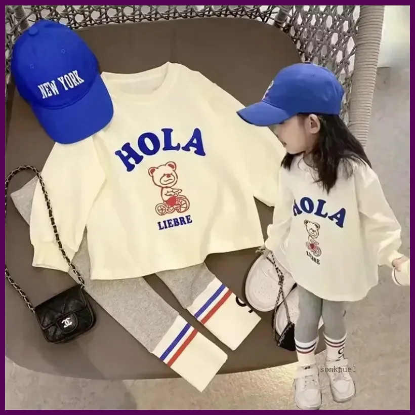 Conjunto deportivo de moda para niña otoño 2025, cuero y leggings