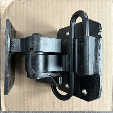 UPPER FRONT DOOR HINGE DRIVER SIDE RH FITS MAN TGA, TGL, TGM, TGS & TGX