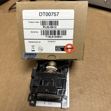 Hitachi DT00757 Projector Replacement Lamp with Osram P-VIP bulb inside