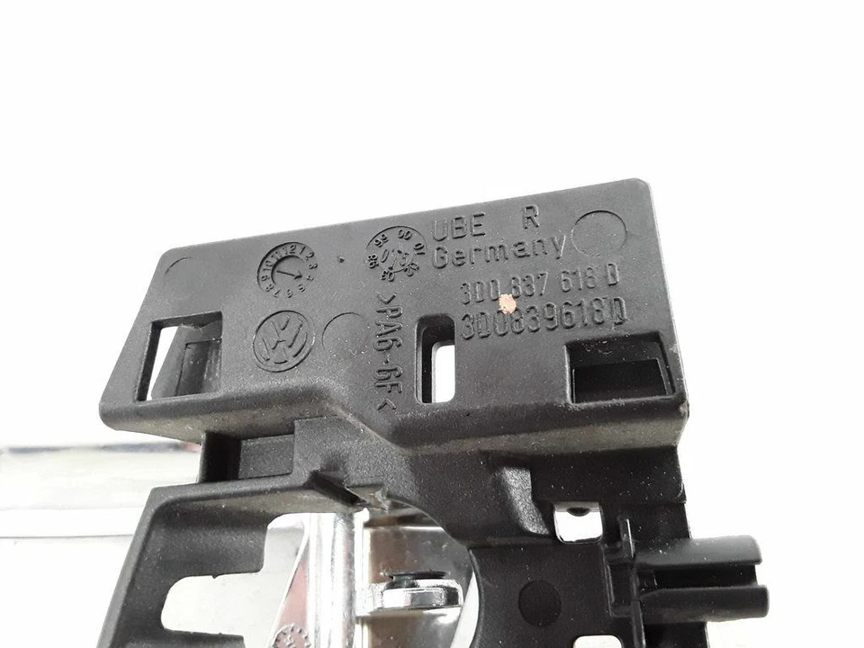 Volkswagen Phaeton 2006 LHD 3.2i 177kw Rear right internal opening handle - Изображение 3 из 3