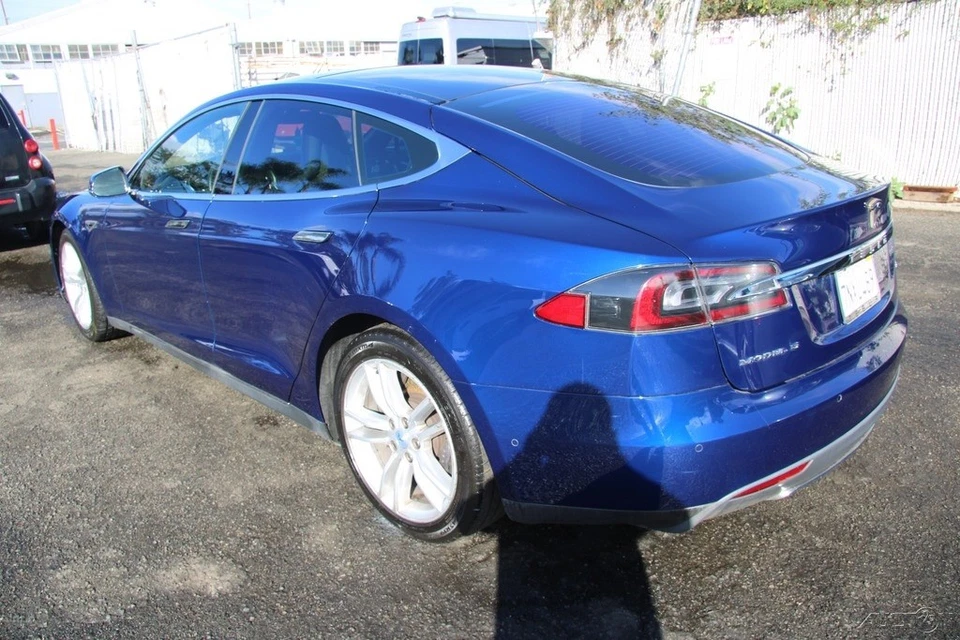 2015 特斯拉 Model S 85 — 第 4/4 张图片
