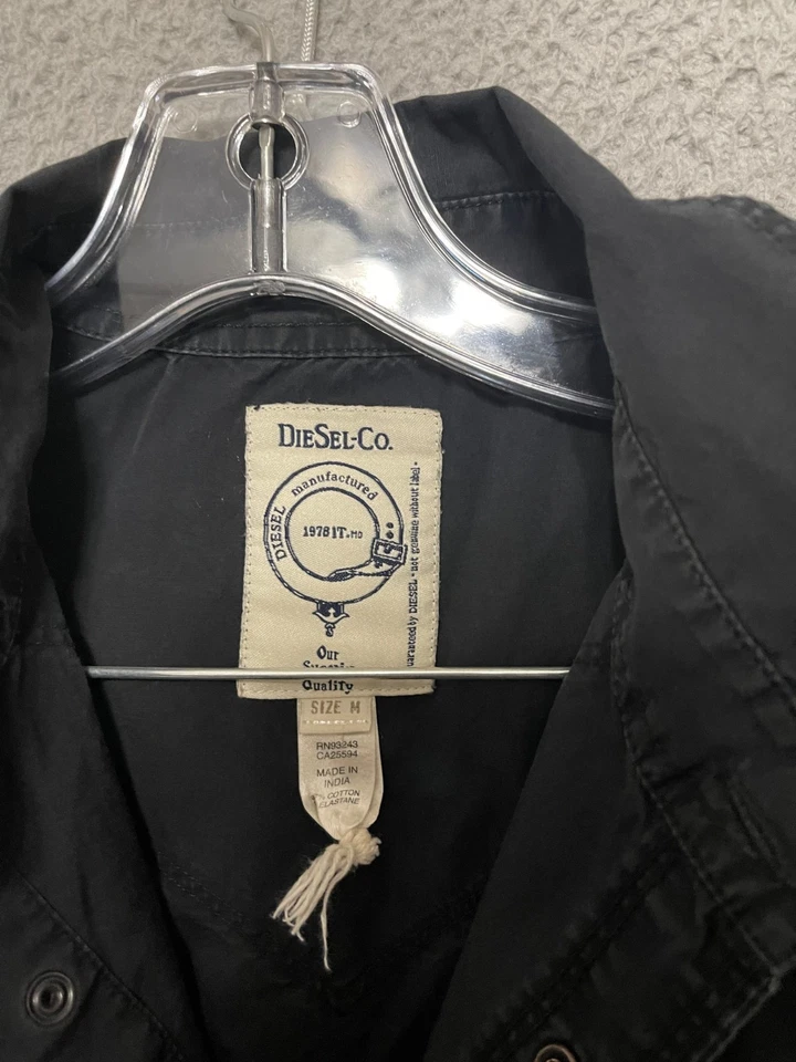 Camisa masculina Diesel Co tamanho médio preta botão de pressão manga longa algodão adulto - Imagem 2 de 4