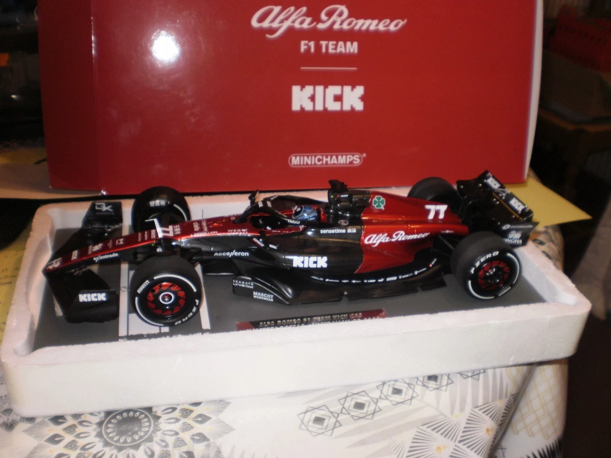 Miniature Minichamps 1/43 - Alfa Romeo Montreal 1972 Noire - Réf 436120620