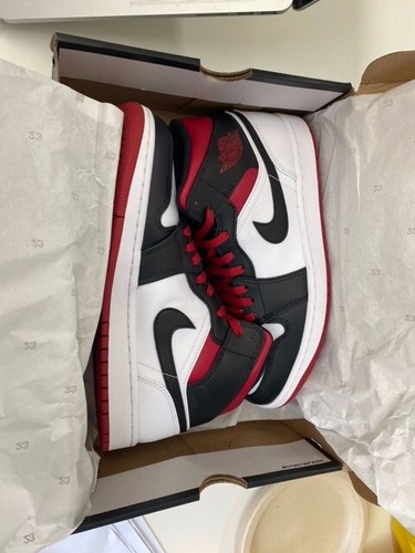 Jordan 1 Mid Gym Red Black Toe US9.5 - Picture 2 of 8