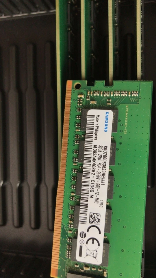 Samsung 32GB DDR4 2Rx4 PC4-2666V-RB2 ECC Registered memory M393A4K40BB2 - Image 3 of 3