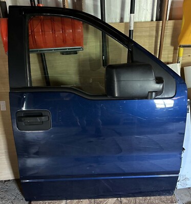 (LOCAL  AREA ONLY AKRON/CLEV, OH)  2007 FORD F150 RIGHT (Passenger) DOOR!