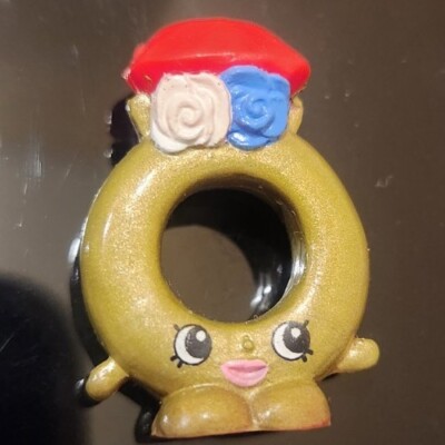 Shopkins Roxy Ring Figure Gold Tone Red Top Season 3 Ultra Rare