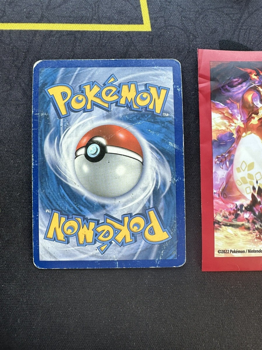 Pokémon Card Reshiram 113/114 Black and White Holo Full Art Pokémon Card Reshiram 113/114 Black and White Holo Full Art